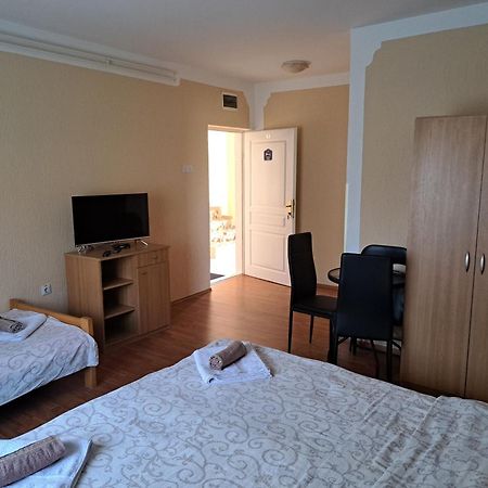 Guesthouse Kristina Palić Buitenkant foto