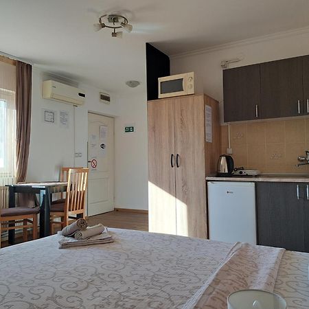 Guesthouse Kristina Palić Buitenkant foto