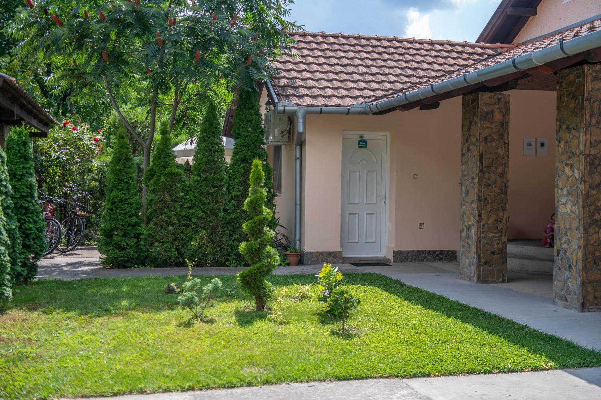 Guesthouse Kristina Palić Buitenkant foto